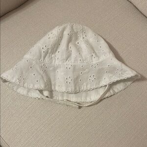 White Eyelet Kids Sun Hat 0-3 month